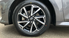 Toyota Yaris 1.5 Hybrid Design 5dr CVT Hybrid Hatchback